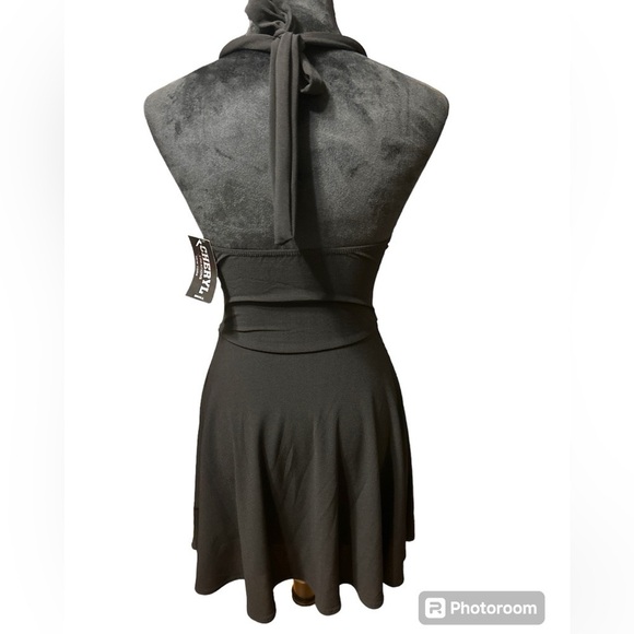 Juniors Cheryl Creation HALTER SHORT TIE BACK PARTY DRESS Size: Small - Picture 4 of 10